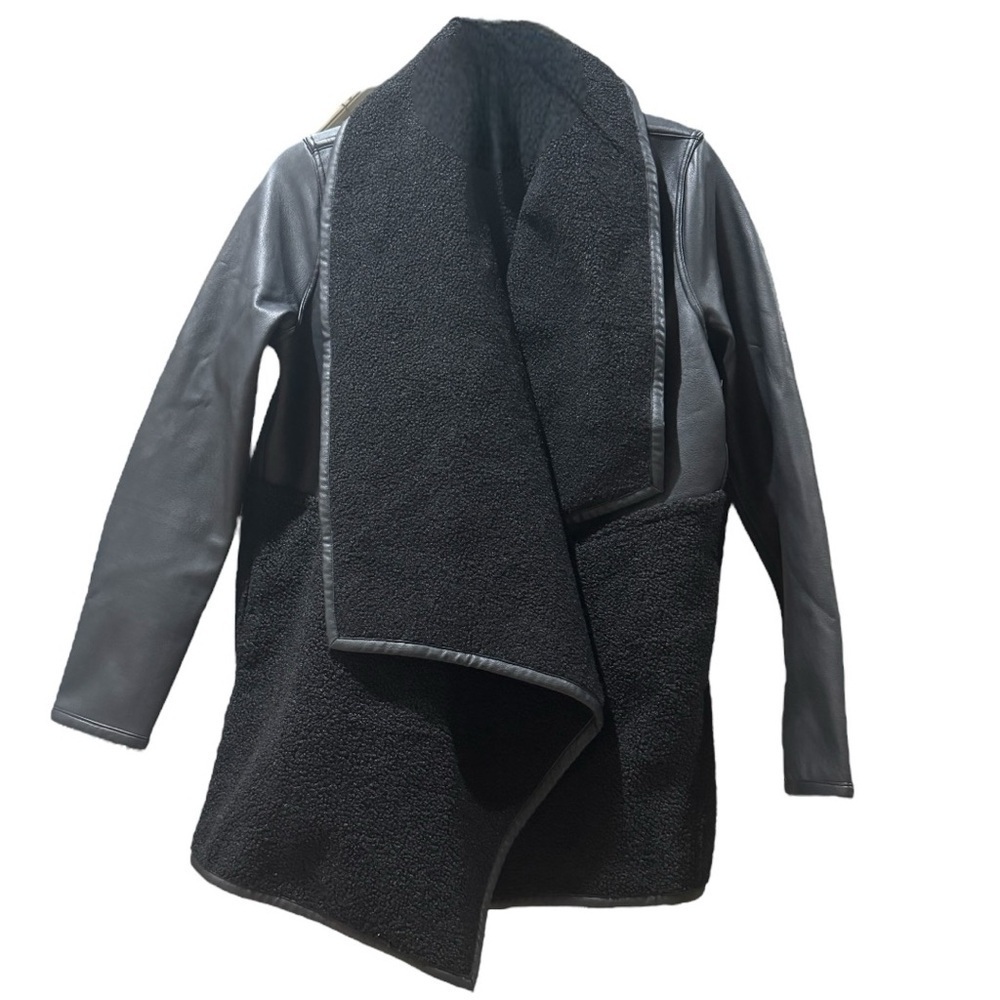 Spanx Fleece & Faux Leather Long Wrap Jacket In Very Very
Black Size Small NEW - Picture 7 of 10